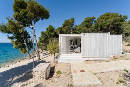 Drage Villa | SPIRIT ONE BUQEZ VILLA - 1st Sea Line by beach