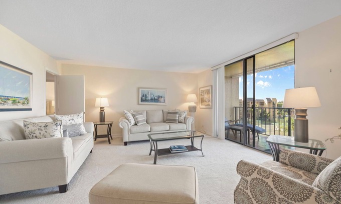West Palm Beach Apartment | Splendid 3 bedroom Condo