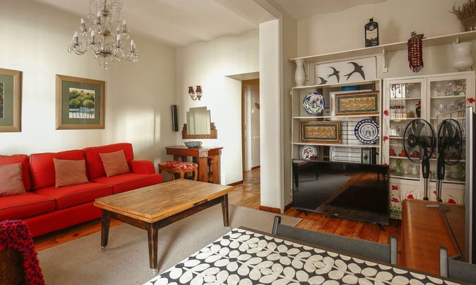 Tophane Apartment | Splendid Flat with Sea View in Cihangir Beyoglu