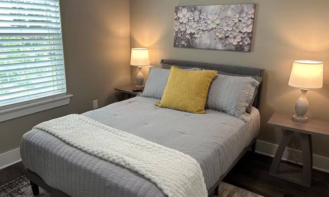 Powell House | Spokes & Stays - Minutes to Trails & Downtown!