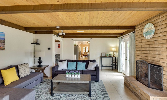 Temecula House | Sprawling California Ranch House w/Courtyard!