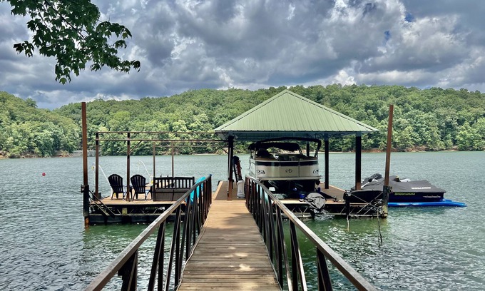 Gainesville House | Sprawling Lake Oasis with Pool, Hot Tub, Dock, Firepit, Gym