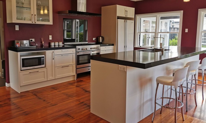 Springfield House | Springfield Lodge Close to Mountain bike park and golf course
