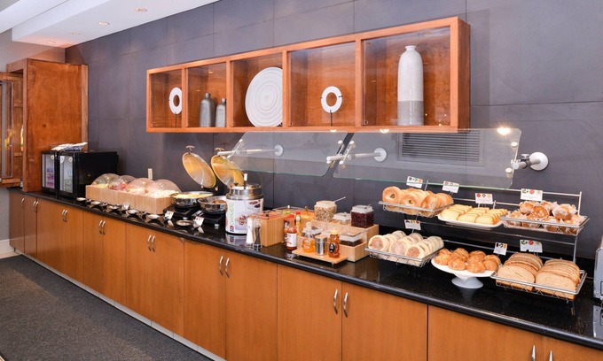 Corona Hotel | SpringHill Suites by Marriott Corona Riverside