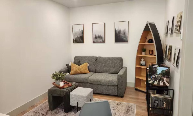 Port Alberni Cottage | Sproat & Cedar Cottage