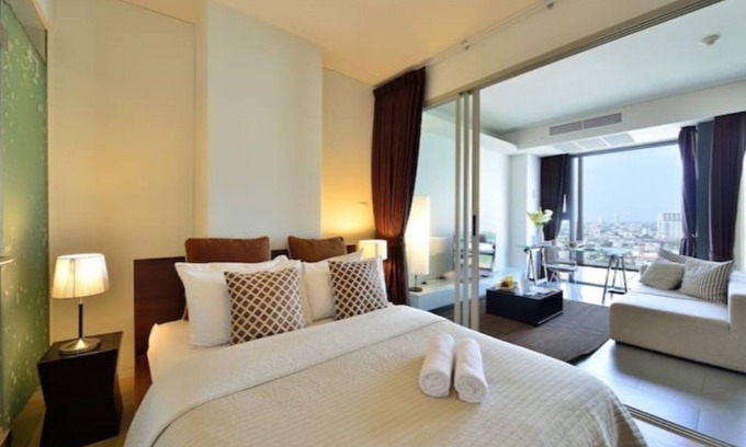 Samsen Nai Condo | [SR2.1] 2BR FUTURISTIC @ BTS ARI