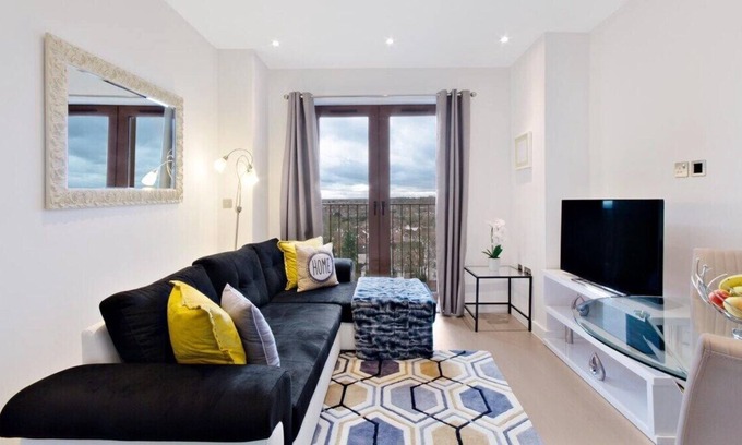 St Albans Apartment | St.Albans 1 BED APT* near Train Station*CityViews