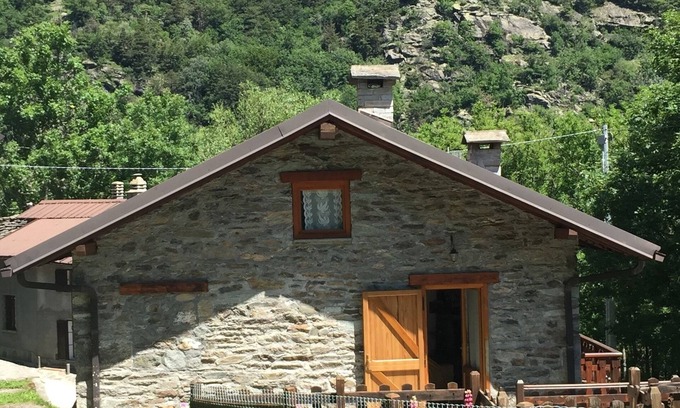 Giaglione House | St. Anthony's Hut. A stay in nature