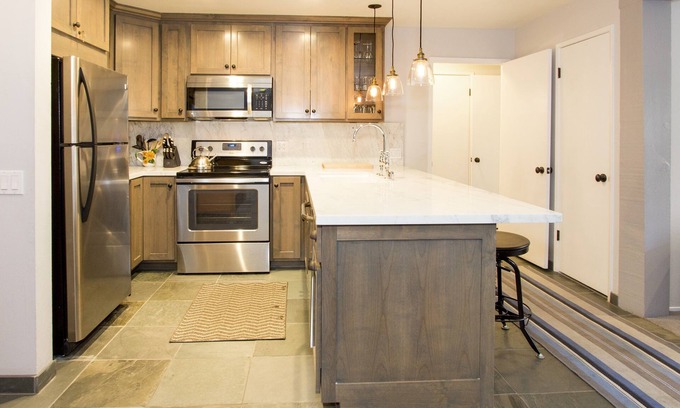 Mammoth Lakes House | St. Anton Condos With Rec Center
