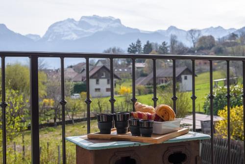 Saint-Jorioz House | ST JORIOZ- Le Nid O Grives, maison familiale entre lac et montagnes- Home cinema- LLA Selections by Location lac Annecy