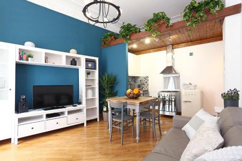 Rione XIV Borgo Apartment | St. Peter Home House