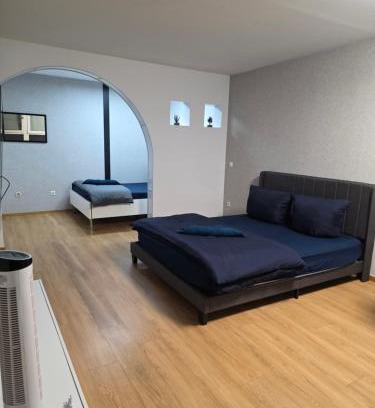 Mitte Apartment | Stadt Komfort 4-Personen Wohnung