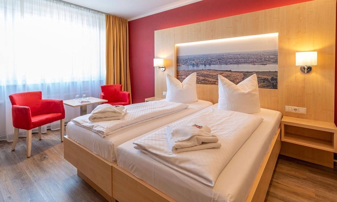 Sudstadt House | Standard Doppelzimmer - Das Hotel an der Stadthalle Rostock