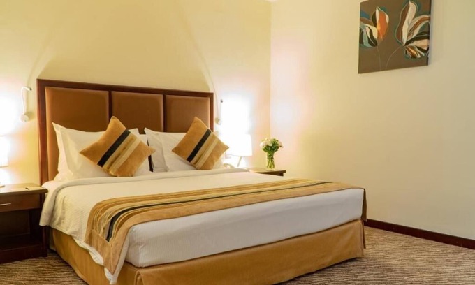 Al Danah Apartment | Standard Room Near Capital Park