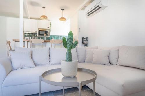 Notre-Dame du Mont Apartment | Standing - Central - Quartier des Artistes - Les Frères de la Loc'