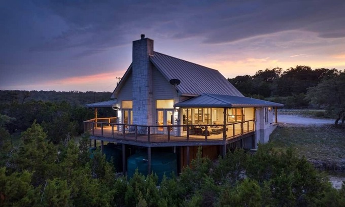 Wimberley House | Star House | Private Views Hill Country Comfort Grill