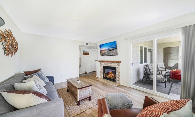 Monarch Beach Condo | Starboard Charm! - Walk to Beach! Fireplace! Pool! Come Experience Dana Point!