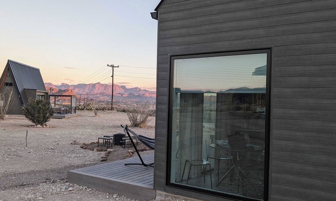 Study Butte-Terlingua Apartment | Stardust Luxury Cottage with loft & a great view