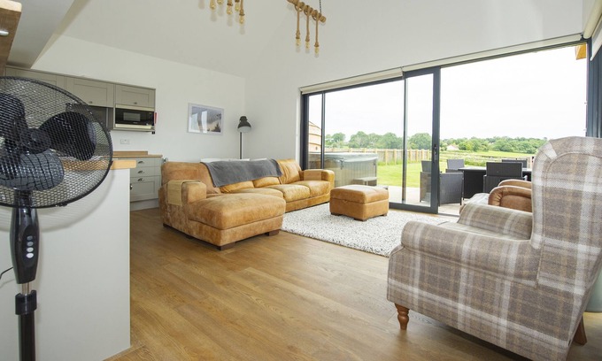 Wedmore Cottage | Starling Lodge