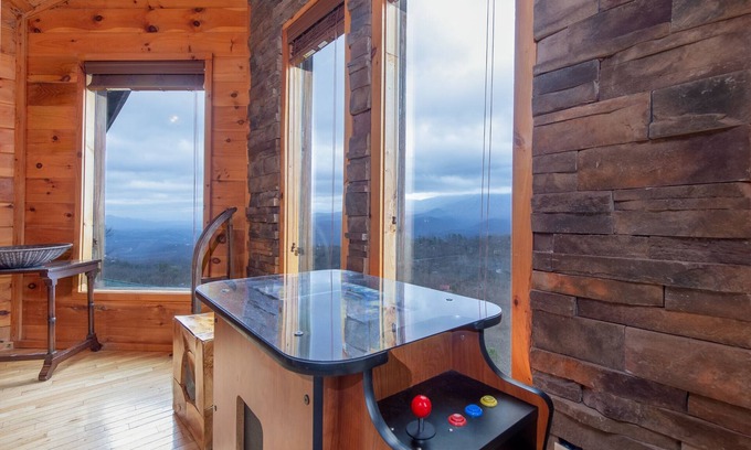 Chalet Village Cabin | Starry Nights Lodge