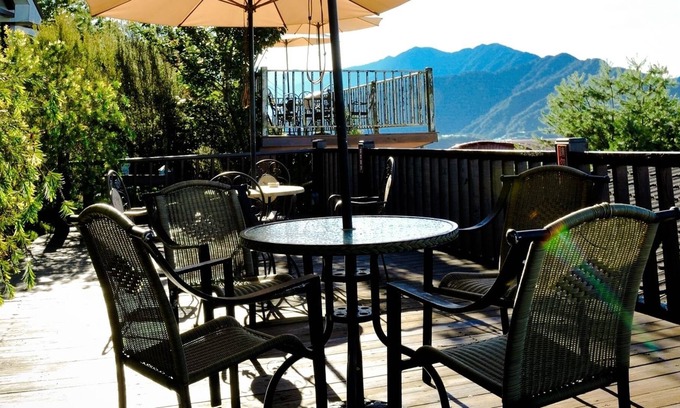 Ren'ai House | Starshine