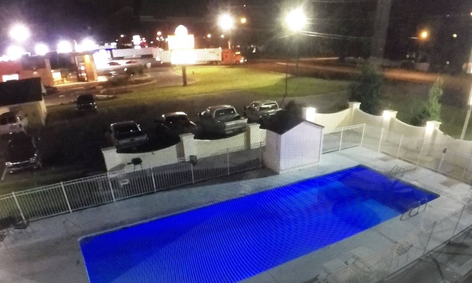 Demopolis Hotel | Stay Express Inn & Suites - Demopolis