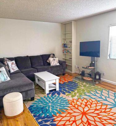 Hillcrest Apartment | Stay in the Heart of Hillcrest!