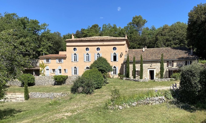 Signes House | Stay in the heart of Provence for 18 pers! 3/4 h from the sea.