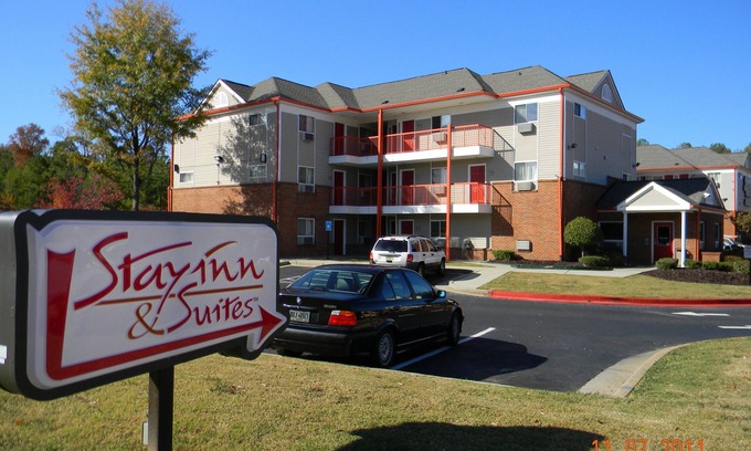 Stockbridge Hotel | Stay Inn & Suites