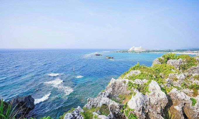 Gateway House | Stay Relaxed, We'll handle the Rest. Courtyard Gateway Park.