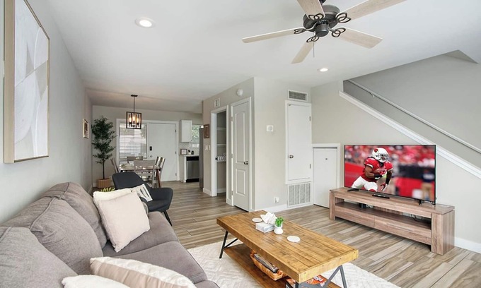 South Scottsdale Apartment | Stay Scottsdale - Two Bedroom Townhouse