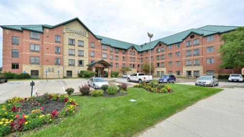 West Des Moines Hotel | Staybridge Suites West Des Moines by IHG