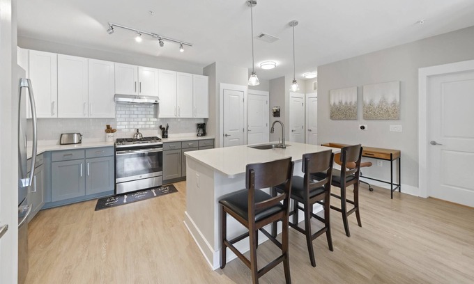 Charlotte Condo | StaysByWalker 2BR Waverly - WiFi/King Beds/Gym