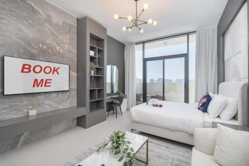 Dubai Apartment | StayShort - Modern Studio Retreat in Al Furjan - Sleeps 2!
