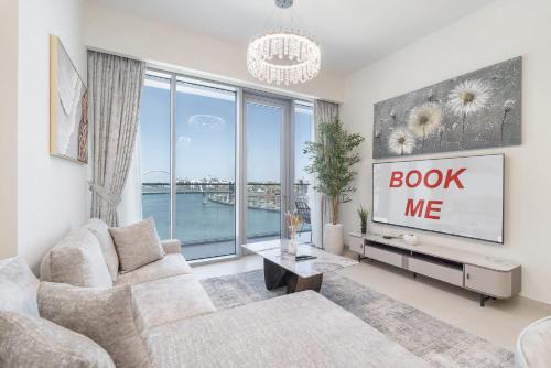 Al Safa Apartment | StayShort - Waterfront Living with a Spacious Layout