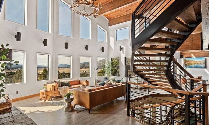 Baldwin Lake Cabin | Steel Pine Lodge · Steel Pine Lodge A Rustic Mountain Retreat Views!