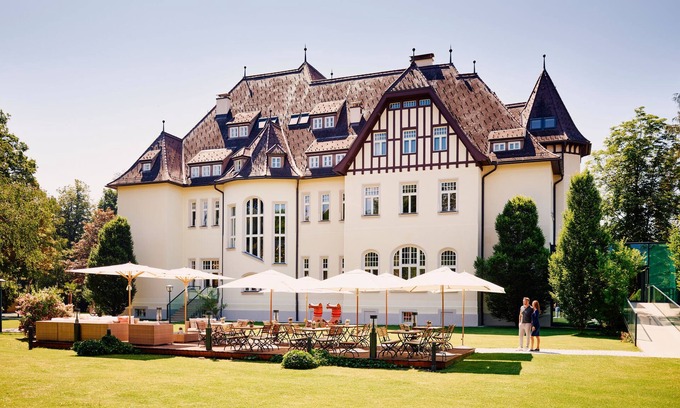 Zeltweg Hotel | Steirerschlössl