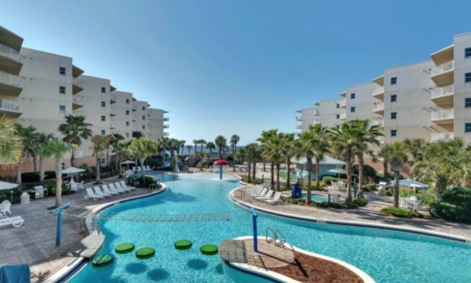 Fort Walton Beach Condo | Steps away from swimming pools and lazy river