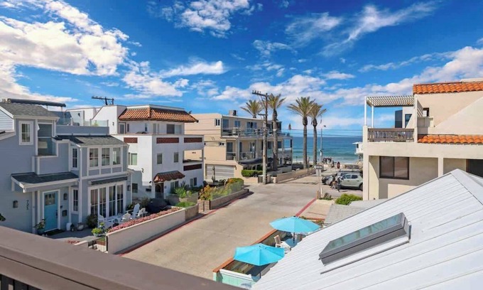 Mission Beach House | Steps from beach, Newly Renovated!