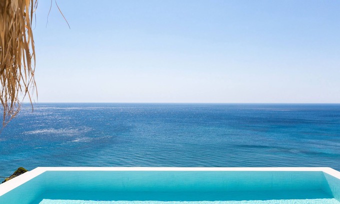 Agios Vasileios Villa | Steps to Beach,dazzling sea view