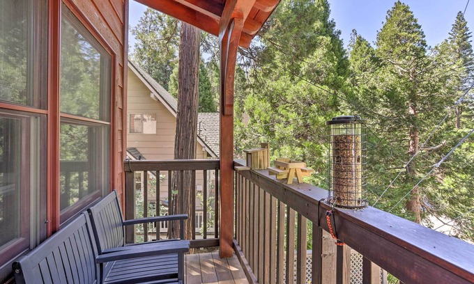Cedar Glen Cottage | Steps to Lake: Cabin w/Deck in Lake Arrowhead