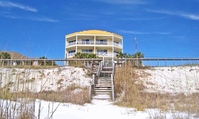 Avalon Beach Estates Condo | Steps to the Beach, Oceanview Condo, Pool, Sleeps 10
