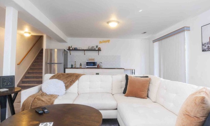 Stetson Hills Apartment | Stetson Hills Chic Getaway - 1000 sq ft apartment style fully private