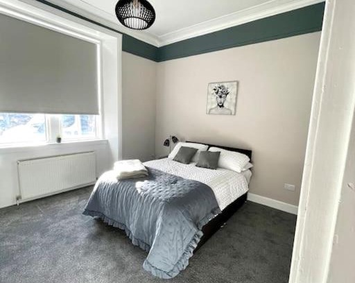 Alexandria Apartment | Stevenson Apartment