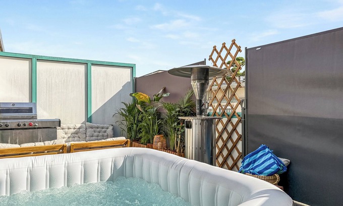 Rathaus Apartment | Stgt Ferienwohnung – Whirlpool, Billard, 10 Pers, Zentrale Stgt Ferienwohnung Whirlpool Billard 10