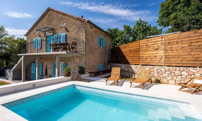 Klimno Villa | Stone house Katarina with swimming pool, only 50 meters from the Sea