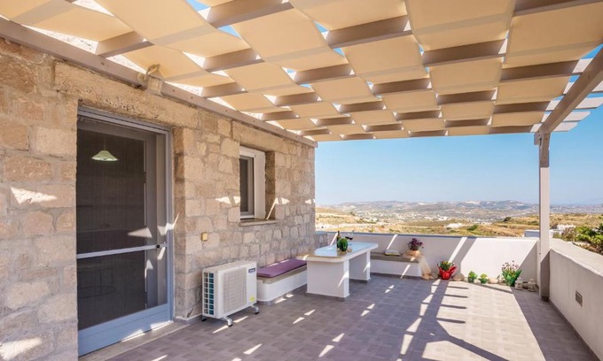 Tripiti House | Stone house Tripiti