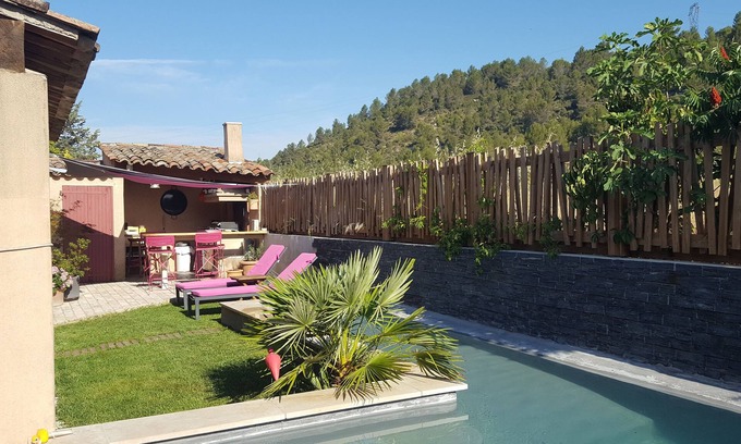 Rousset House | STONE PROVENCAL 180 M2 WITH POOL - GARDEN - BBQ - PLANCHA