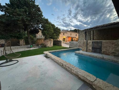 Tresques House | Stone Villa With Pool Between Uzès And Avignon