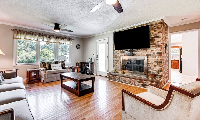 Lithonia House | Stonecrest Family Home: Close to Panola Mountain!